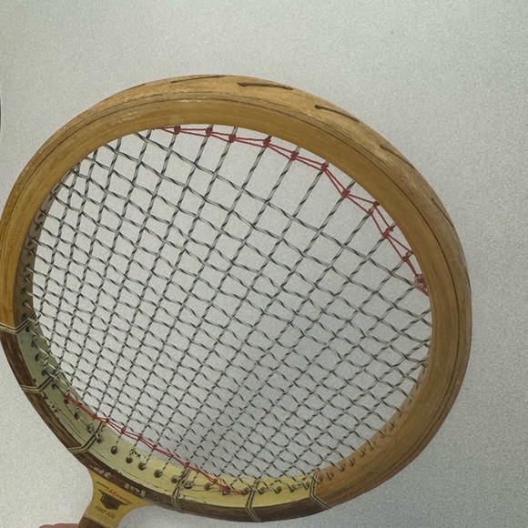 Vintage Wilson Doris Massey Signature Wooden Tennis Racket - Picture 11 of 11